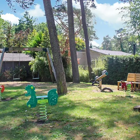 Кемпинг Amazing Stacaravan In Хардервейк