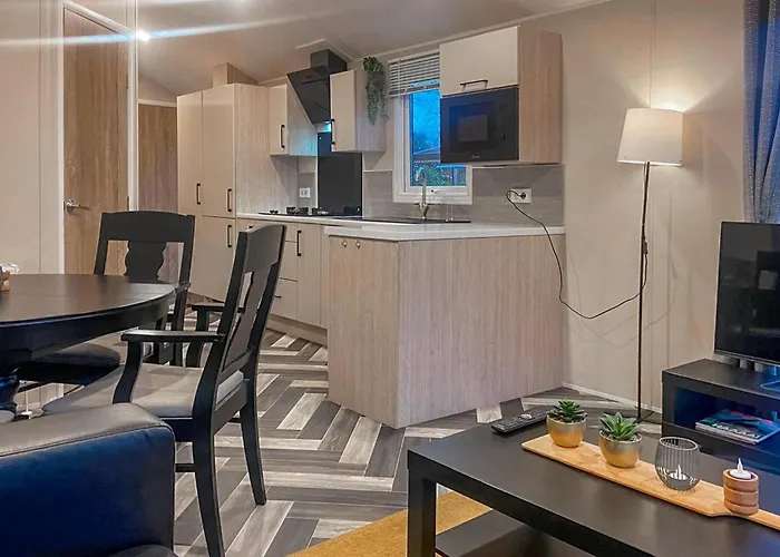 Amazing Stacaravan In Camping Harderwijk