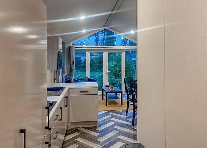 Amazing Stacaravan In 3* Harderwijk